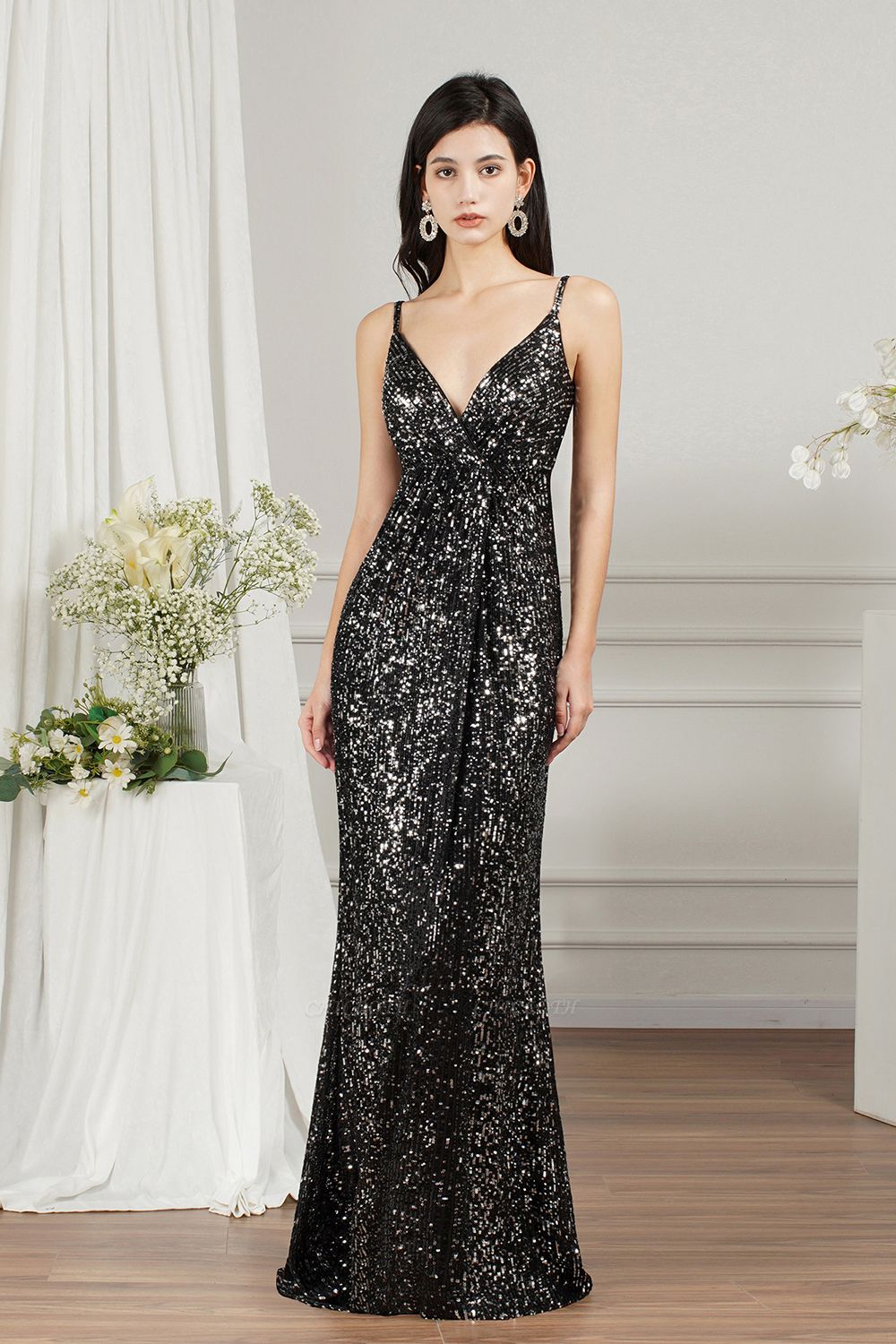 Black Sparkly Späghetti Strap Sleeveless Long Meramid Sequins Prom Dress