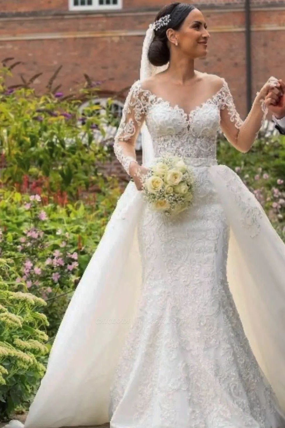 Dignified Sweetheart Appliques Lace Long Sleeve Mermaid Wedding Dresses with Train
