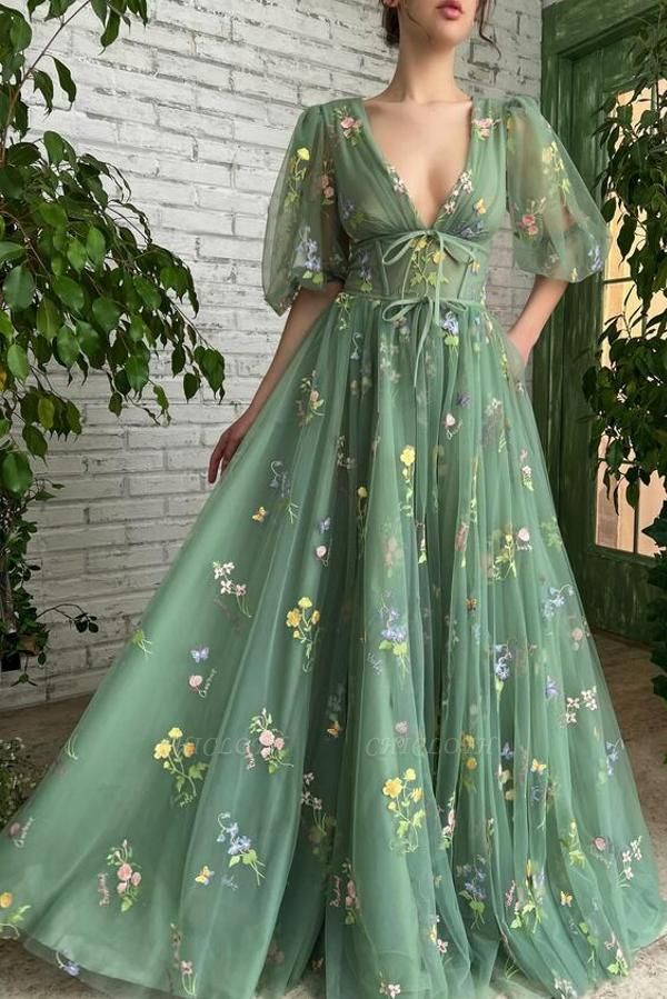 Exquisite Green Long Sleeves A-Line V-Neck Tulle Prom Dresses Evening Dresses with Ruffles