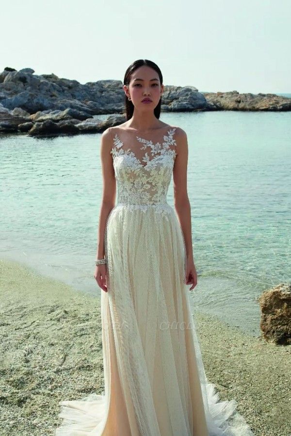 Elegant sweetheart sleeveless column lace wedding dress