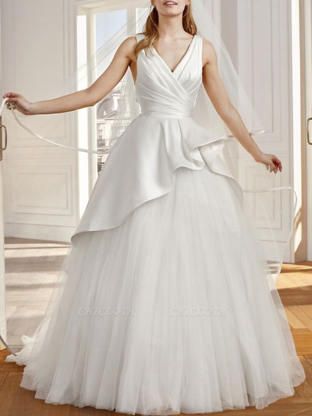 A-Line Wedding Dresses V Neck Sweep \ Brush Train Satin Tulle Sleeveless Vintage Sexy Wedding Dress in Color Backless