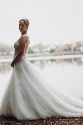 Elegant Jewel A-Line Backless Sleeveless Chapel Tulle Wedding Dresses with Ruffles_1
