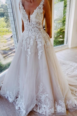 Graceful Chapel V-Neck Sleeveless A-Line Lace Wedding Dresses with Appliques_1