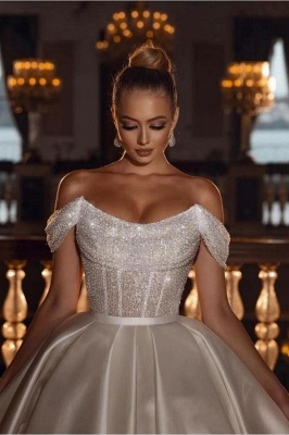 Elegant Sleeveless Off the Shoulder Sequins Satin Ball Gown Wedding Dresses_2
