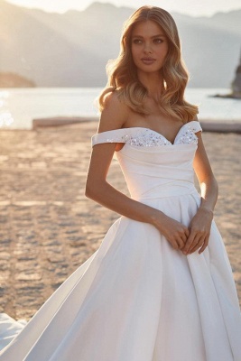 Elegant Off the Shoulder Chapel Train A-Line Sweetheart Satin Wedding Dress with Appliques_3
