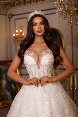 Exquisite Sleeveless Floor Length Deep A-Line V-Neck Lace Ball Gown Wedding Dress with Appliques_3