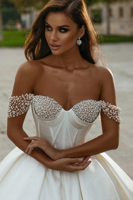 Vintage Strapless Off the Shoulder Floor Length Wedding Dress with Pearls_2