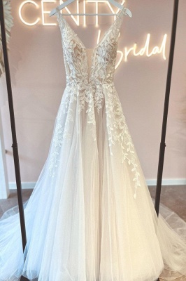 Simple vneck sleeveless aline lace Wedding dresses_1