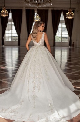 Noble straps sleeveless ballgown lace Wedding dress_2