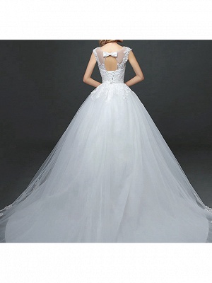 Ball Gown Wedding Dresses Scoop Neck Court Train Lace Tulle Polyester Short Sleeve Romantic_6