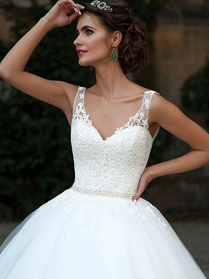 Ball Gown Wedding Dresses V Neck Court Train Lace Tulle Spaghetti Strap Country Illusion Detail Backless_3