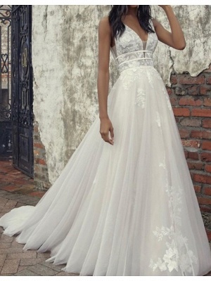 A-Line Wedding Dresses Plunging Neck Court Train Tulle Sleeveless Country Plus Size_1