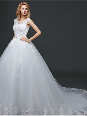 Ball Gown Wedding Dresses Scoop Neck Court Train Lace Tulle Polyester Short Sleeve Romantic_3